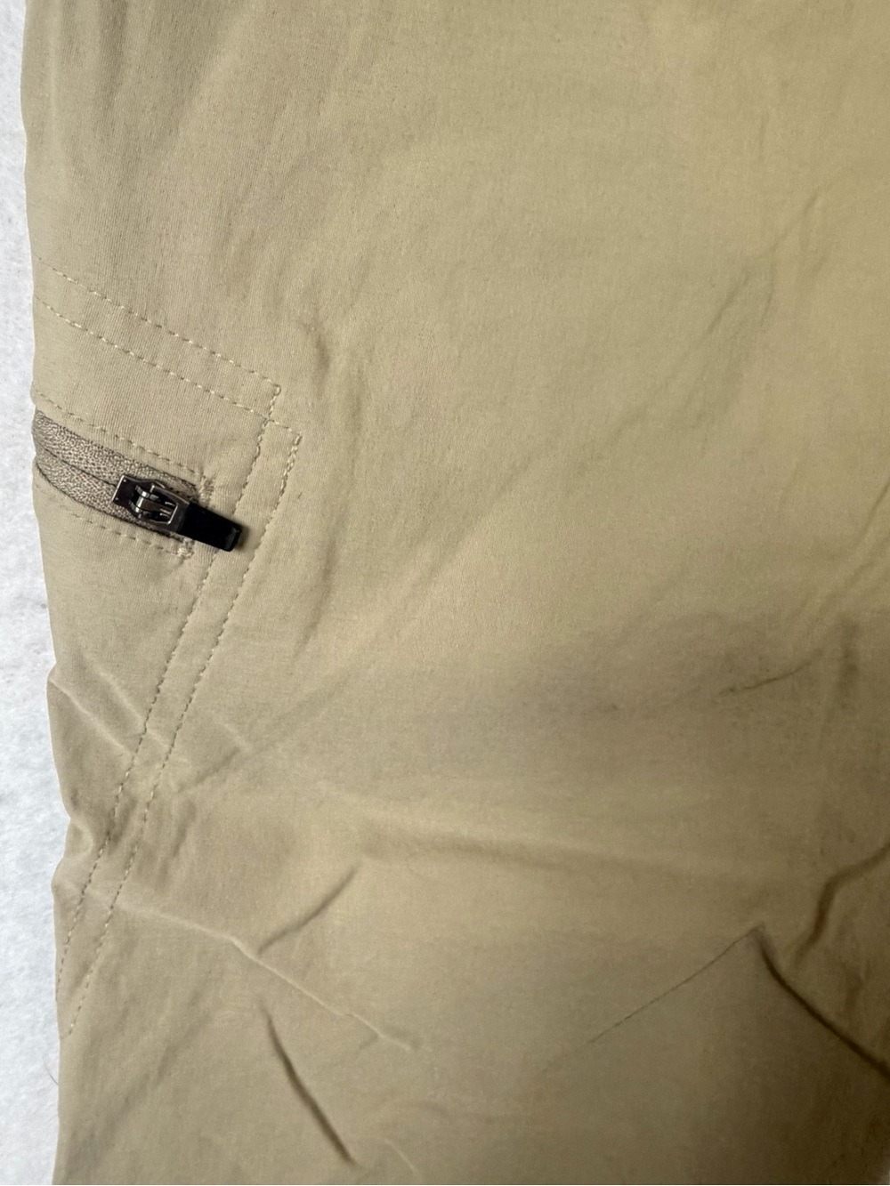 Eddie Bauer Pants Women Sz 8 Beige Rainier Capri Outdoor Hiking Lightweight - Picture 5 of 9